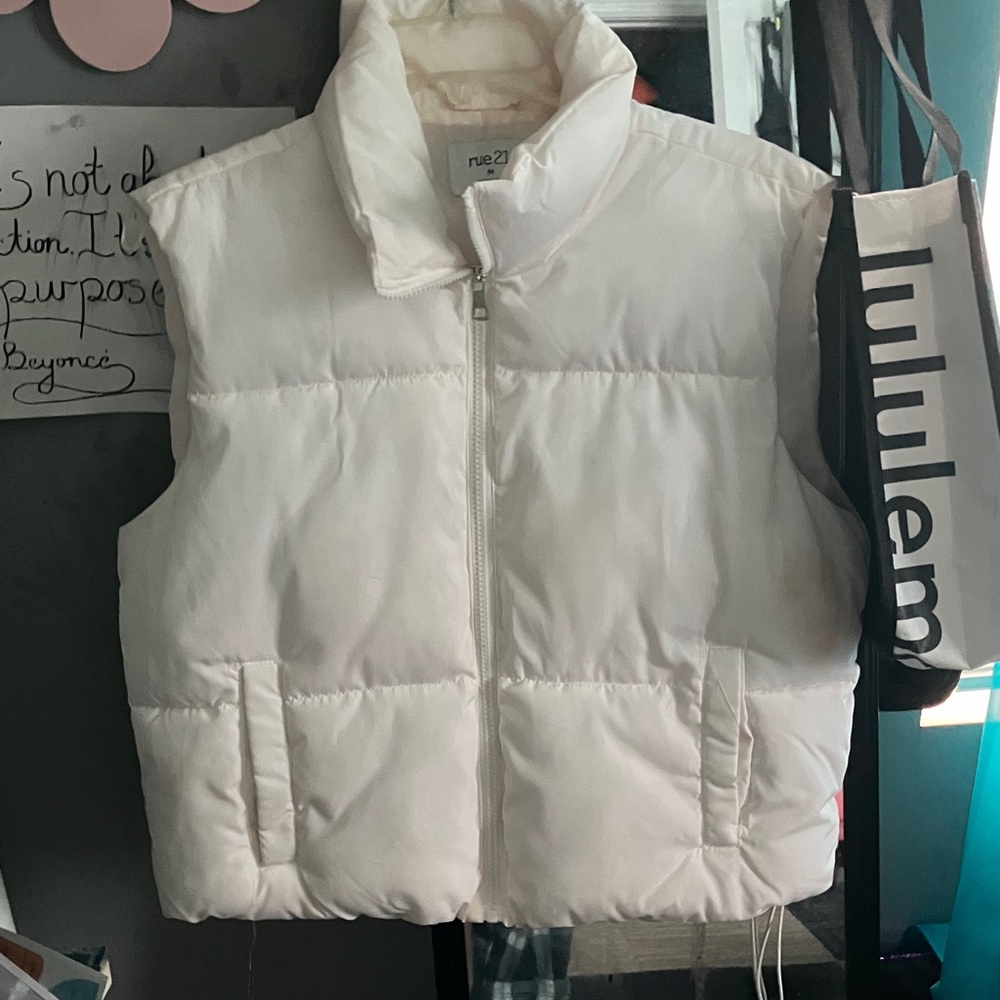 Rue21 Ivory Puffer Vest
